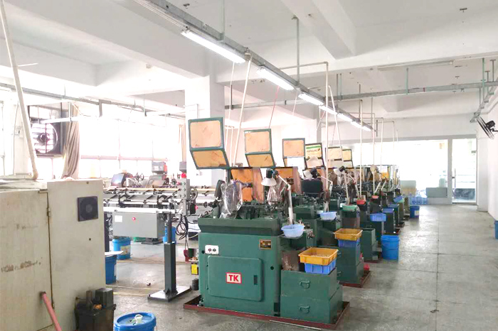 螺丝紧固件车床加工设备 螺丝紧固件车床加工设备